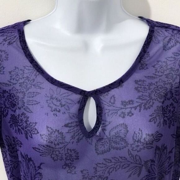 NWT New York and Company short sleeve blouse transparent size L.       A267 - Picture 2 of 4